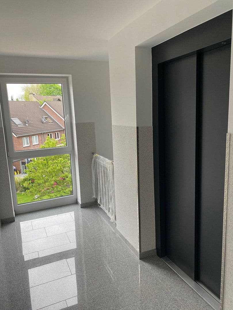 Pronájem bytu 3+1 95 m², Möllhoven 45, Essen, Severní Porýní-Vestfálsko Pronájem bytu 3+1 95 m², Möllhoven 45, Essen, Severní Porýní-Vestfálsko