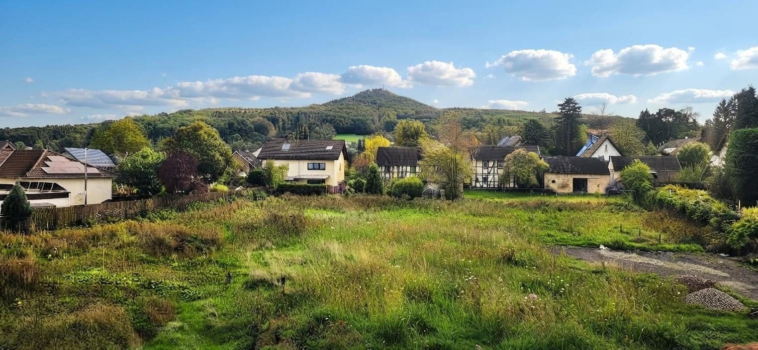 Prodej domu 134 m², pozemek 386 m², Zedernweg, Königswinter, Severní Porýní-Vestfálsko Prodej domu 134 m², pozemek 386 m², Zedernweg, Königswinter, Severní Porýní-Vestfálsko