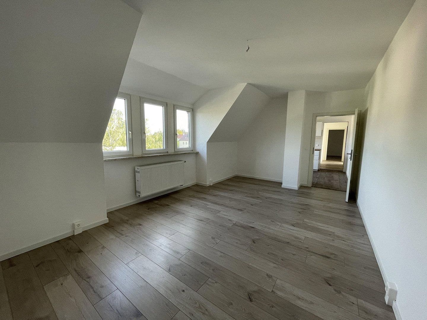 Pronájem bytu 3+1 80 m², Siedlung 21a, Geithain, Sasko Pronájem bytu 3+1 80 m², Siedlung 21a, Geithain, Sasko