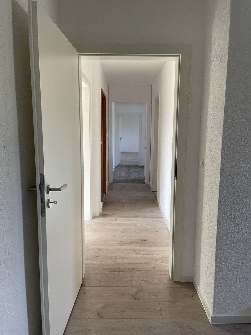 Pronájem bytu 3+1 80 m², Siedlung 21a, Geithain, Sasko Pronájem bytu 3+1 80 m², Siedlung 21a, Geithain, Sasko