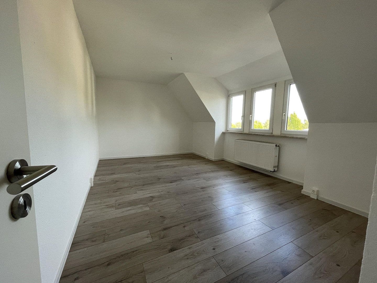 Pronájem bytu 3+1 80 m², Siedlung 21a, Geithain, Sasko Pronájem bytu 3+1 80 m², Siedlung 21a, Geithain, Sasko