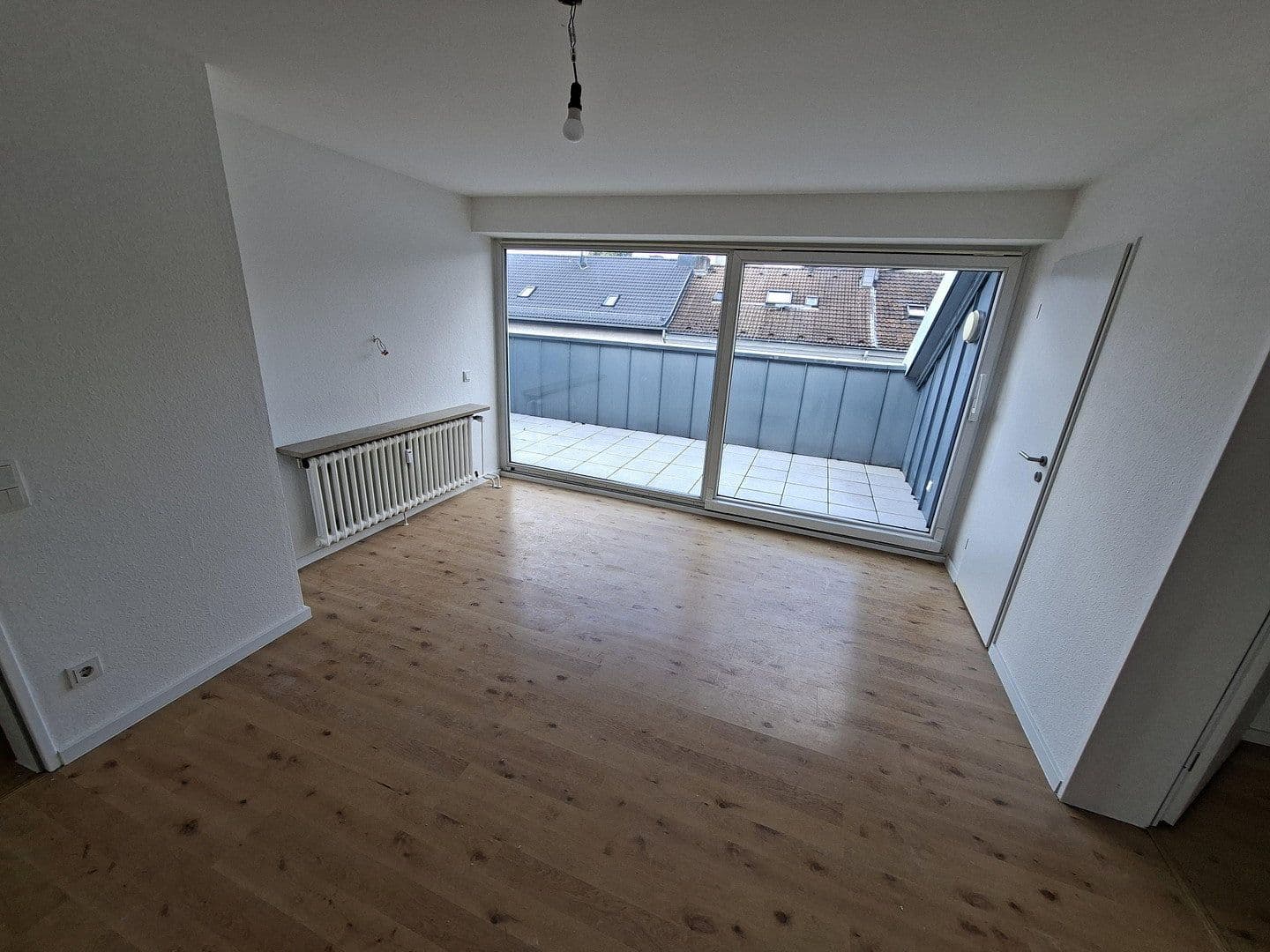 Pronájem bytu 3+1 82 m², Haupstr. 48, Solingen, Severní Porýní-Vestfálsko Pronájem bytu 3+1 82 m², Haupstr. 48, Solingen, Severní Porýní-Vestfálsko