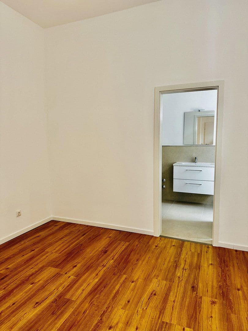 Prodej bytu 4+1 85 m², Adalbertsteinweg 204, Cáchy, Severní Porýní-Vestfálsko Prodej bytu 4+1 85 m², Adalbertsteinweg 204, Cáchy, Severní Porýní-Vestfálsko