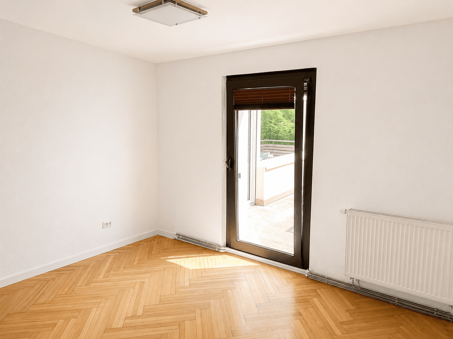 Pronájem bytu 3+1 100 m², Sindelfingen, Bádensko-Württembersko Pronájem bytu 3+1 100 m², Sindelfingen, Bádensko-Württembersko