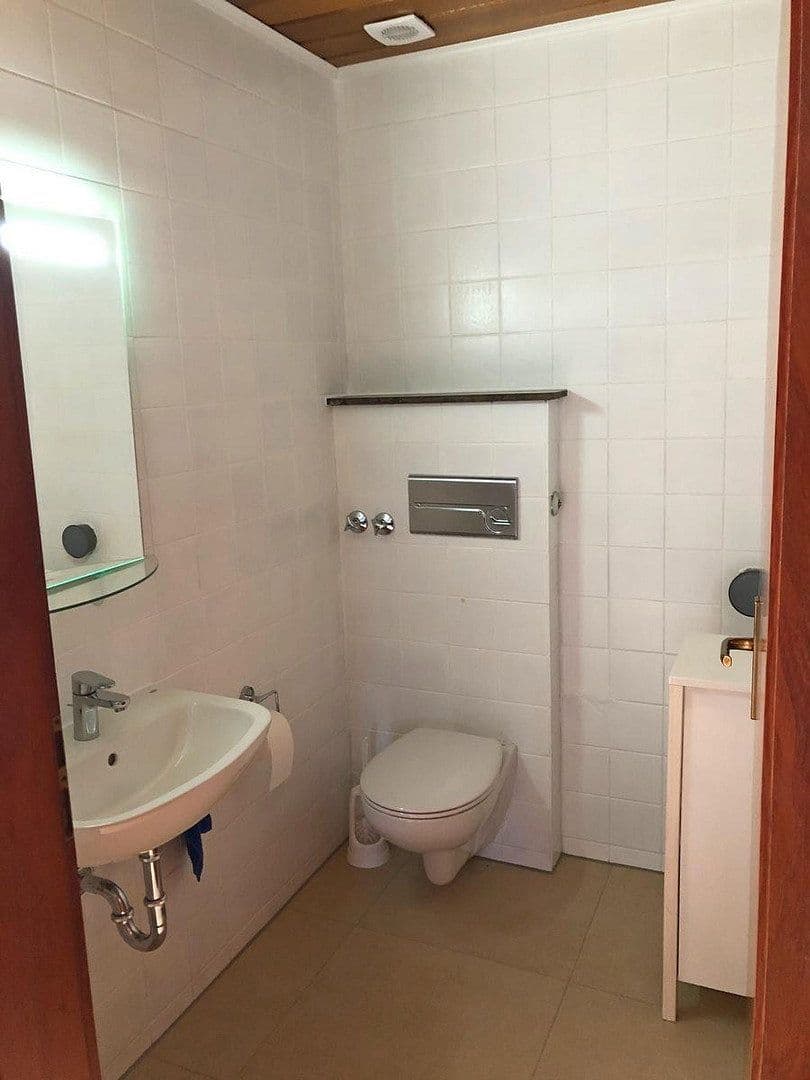 Pronájem bytu 4+1 133 m², Plieningen, Bádensko-Württembersko Pronájem bytu 4+1 133 m², Plieningen, Bádensko-Württembersko