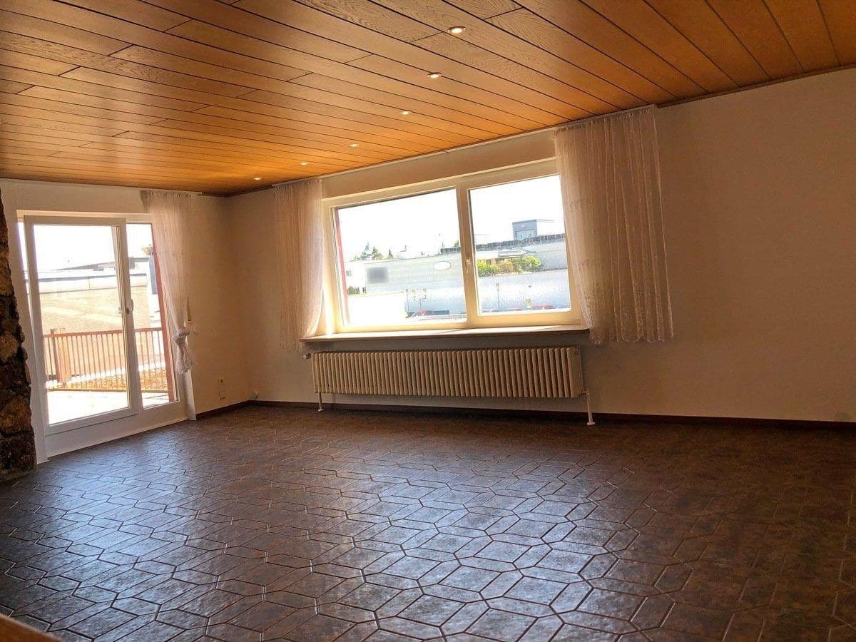 Pronájem bytu 4+1 133 m², Plieningen, Bádensko-Württembersko Pronájem bytu 4+1 133 m², Plieningen, Bádensko-Württembersko