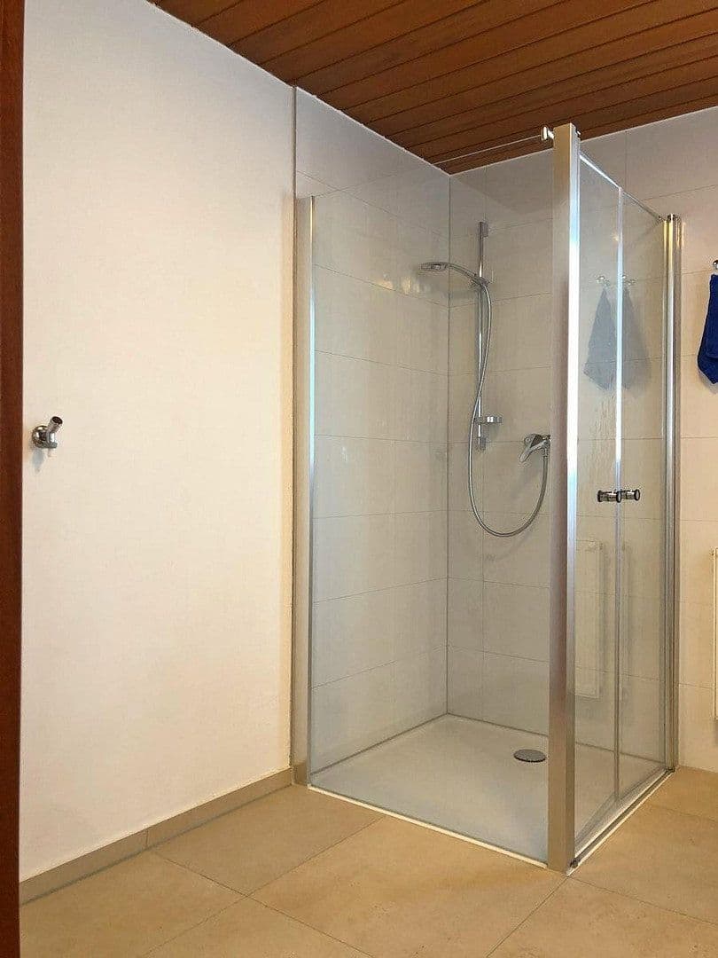 Pronájem bytu 4+1 133 m², Plieningen, Bádensko-Württembersko Pronájem bytu 4+1 133 m², Plieningen, Bádensko-Württembersko