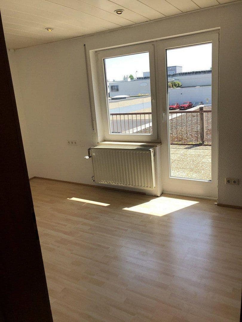 Pronájem bytu 4+1 133 m², Plieningen, Bádensko-Württembersko Pronájem bytu 4+1 133 m², Plieningen, Bádensko-Württembersko