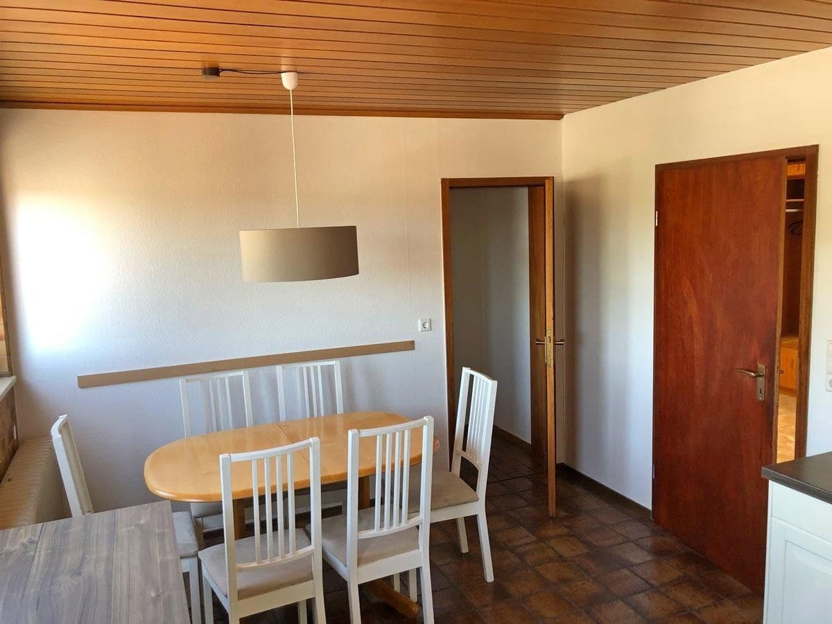 Pronájem bytu 4+1 133 m², Plieningen, Bádensko-Württembersko Pronájem bytu 4+1 133 m², Plieningen, Bádensko-Württembersko