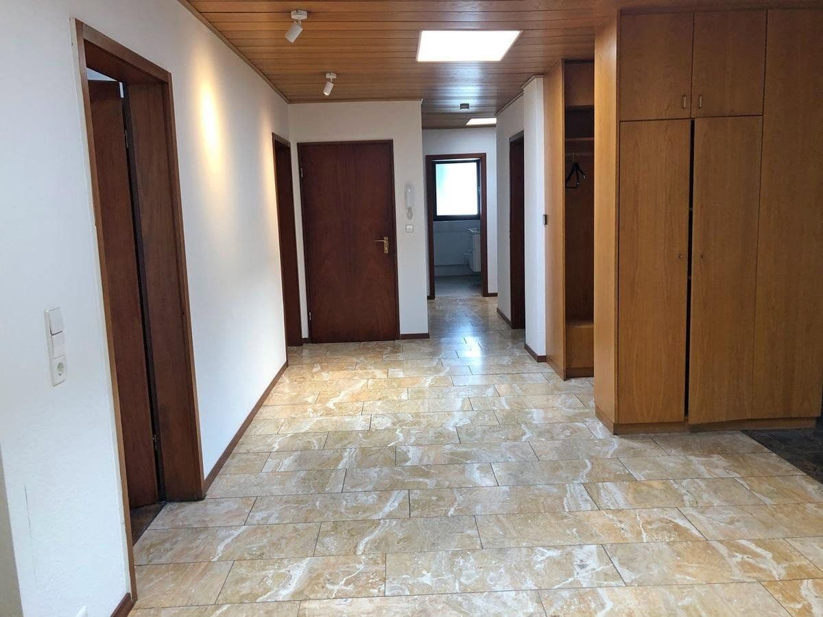 Pronájem bytu 4+1 133 m², Plieningen, Bádensko-Württembersko Pronájem bytu 4+1 133 m², Plieningen, Bádensko-Württembersko