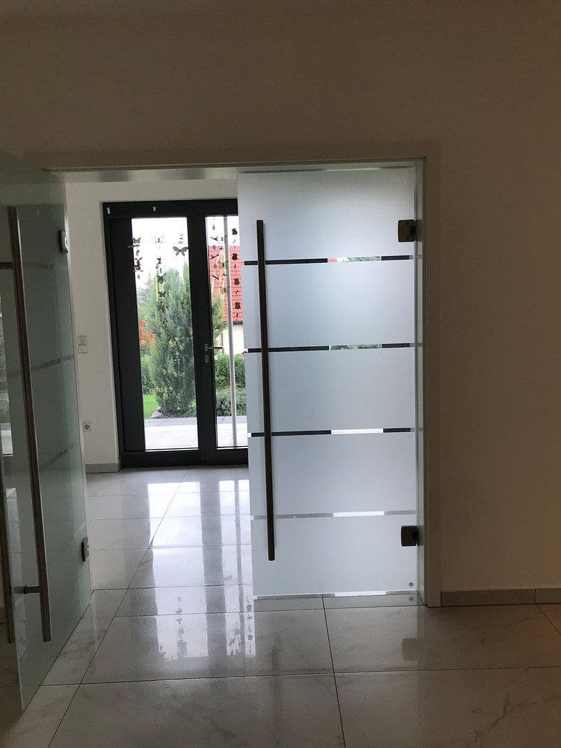 Prodej bytu 3+1 145 m², Nackenheim, Porýní-Falc Prodej bytu 3+1 145 m², Nackenheim, Porýní-Falc
