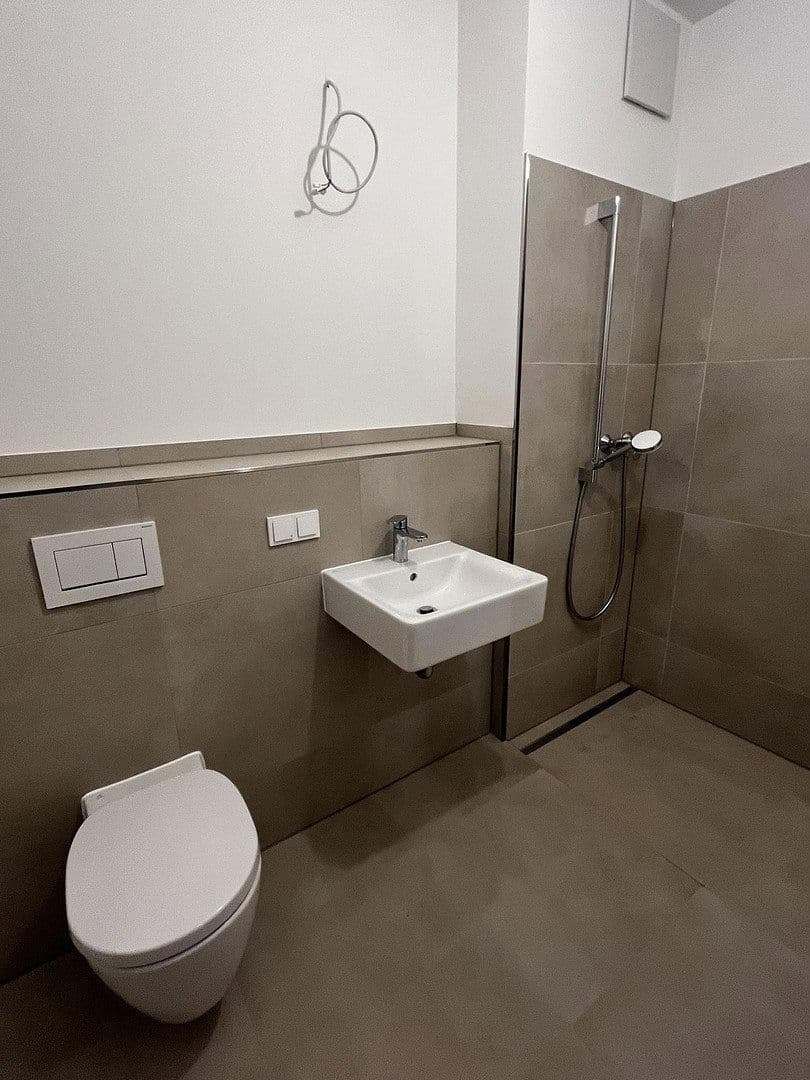 Pronájem bytu 4+1 115 m², Alte Str. 6, Frechen, Severní Porýní-Vestfálsko Pronájem bytu 4+1 115 m², Alte Str. 6, Frechen, Severní Porýní-Vestfálsko