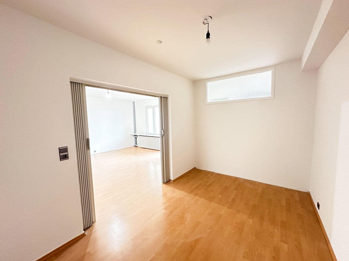 Pronájem bytu 1+kk 54 m², Hans-Schulten-Straße 12, Köln, Severní Porýní-Vestfálsko Pronájem bytu 1+kk 54 m², Hans-Schulten-Straße 12, Köln, Severní Porýní-Vestfálsko