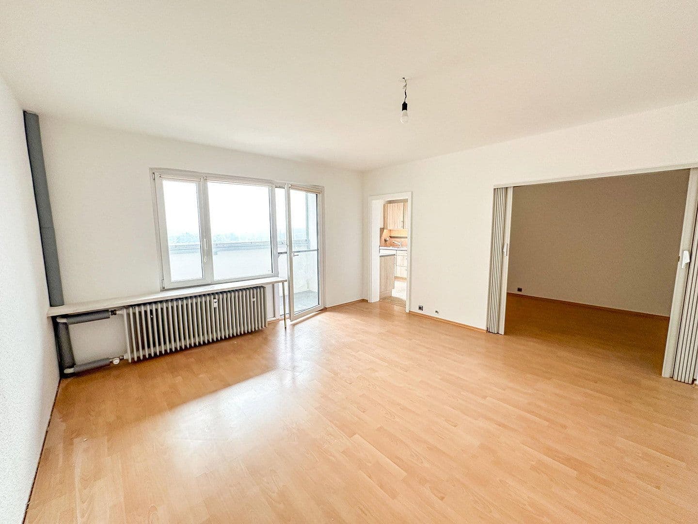 Pronájem bytu 1+kk 54 m², Hans-Schulten-Straße 12, Köln, Severní Porýní-Vestfálsko Pronájem bytu 1+kk 54 m², Hans-Schulten-Straße 12, Köln, Severní Porýní-Vestfálsko