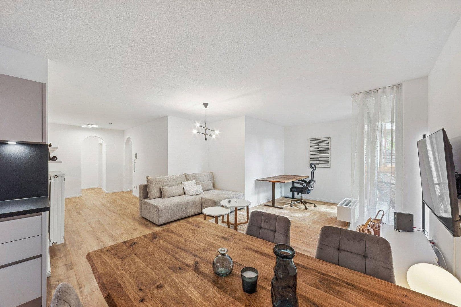 Pronájem bytu 2+1 69 m², Schweinauer Hauptstrasse 141, Nürnberg, Bavorsko Pronájem bytu 2+1 69 m², Schweinauer Hauptstrasse 141, Nürnberg, Bavorsko
