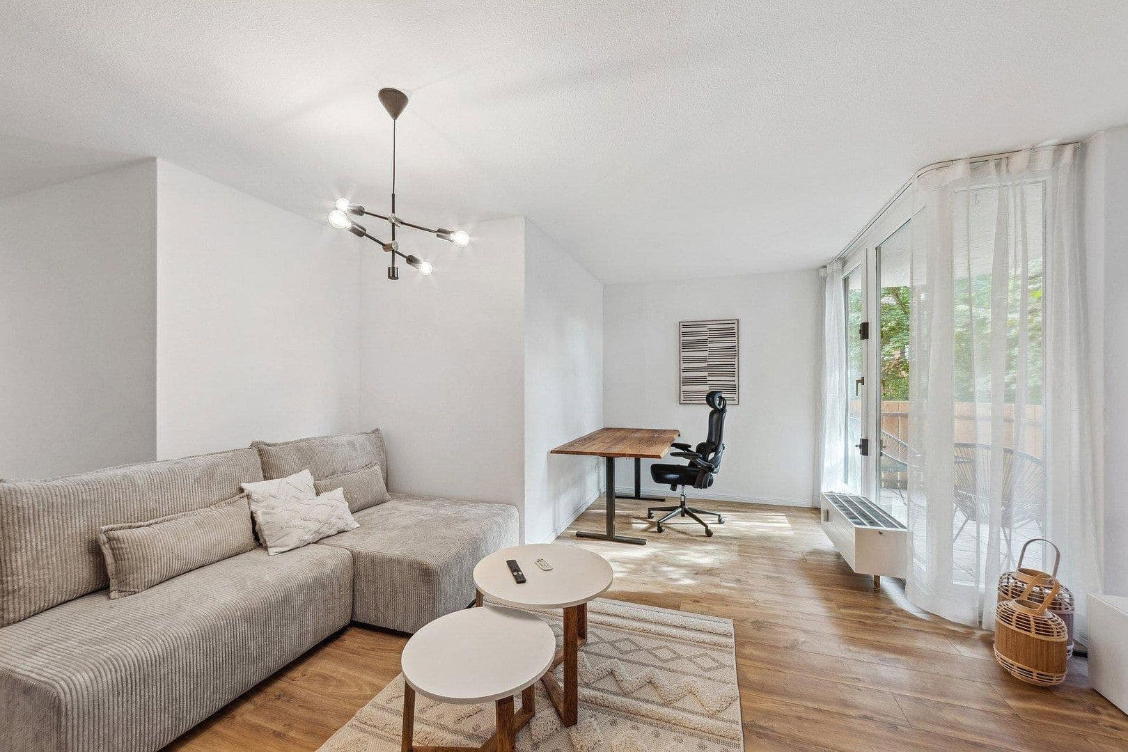 Pronájem bytu 2+1 69 m², Schweinauer Hauptstrasse 141, Nürnberg, Bavorsko Pronájem bytu 2+1 69 m², Schweinauer Hauptstrasse 141, Nürnberg, Bavorsko