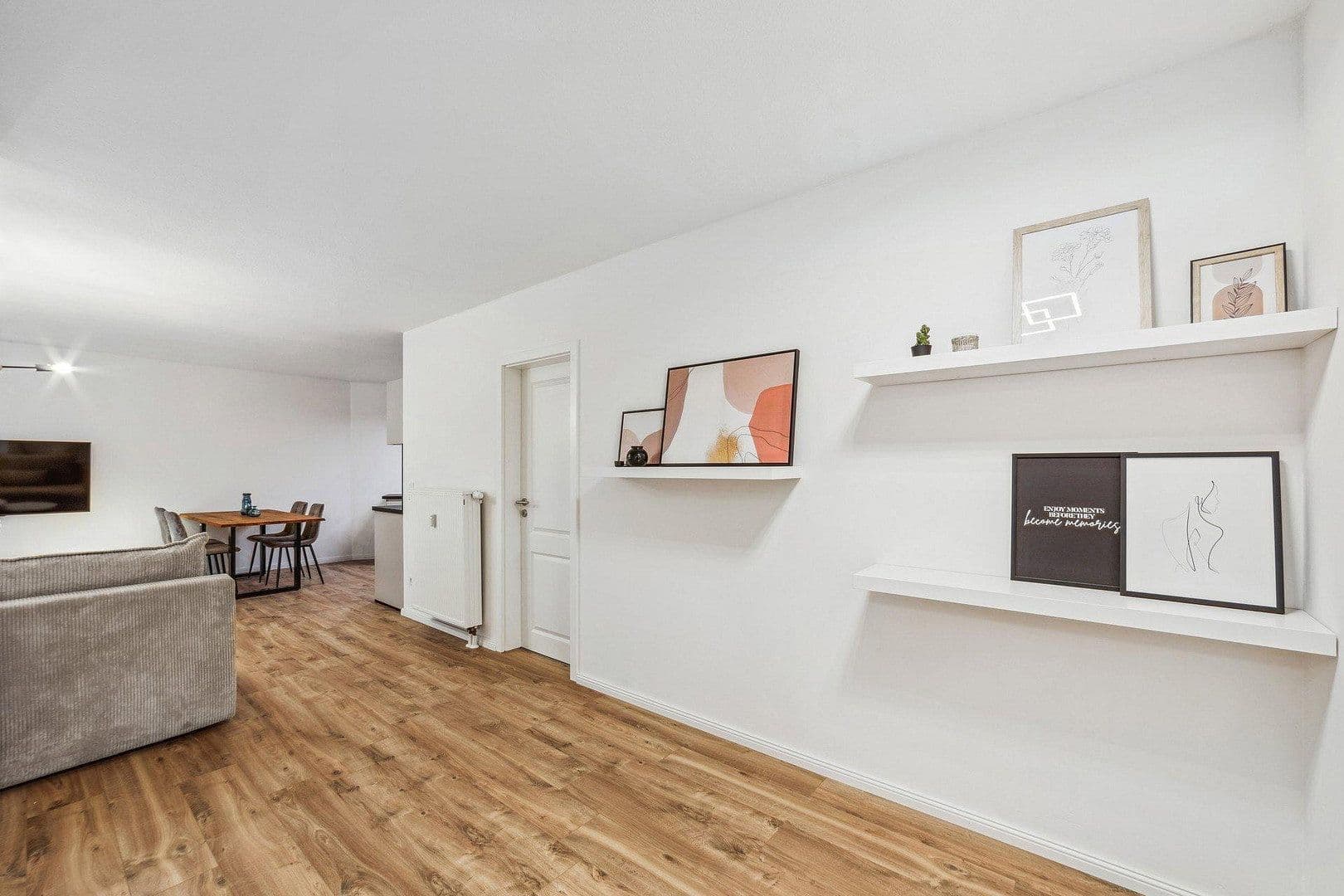 Pronájem bytu 2+1 69 m², Schweinauer Hauptstrasse 141, Nürnberg, Bavorsko Pronájem bytu 2+1 69 m², Schweinauer Hauptstrasse 141, Nürnberg, Bavorsko