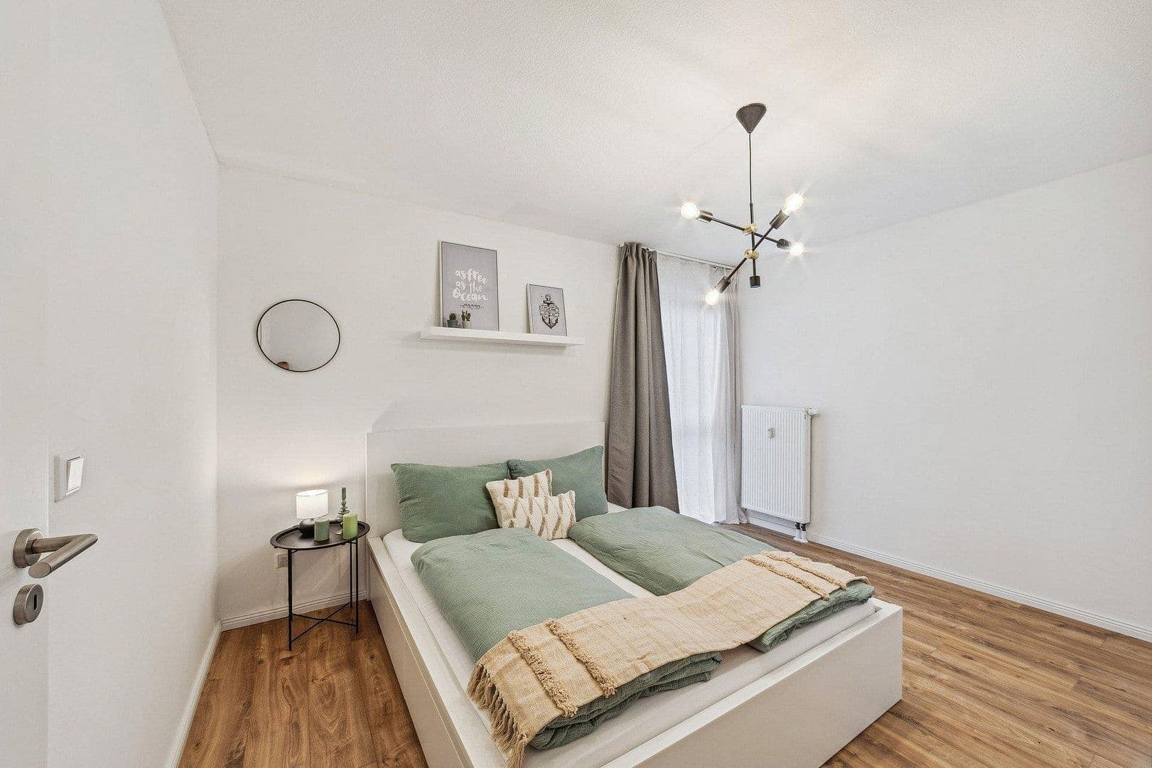 Pronájem bytu 2+1 69 m², Schweinauer Hauptstrasse 141, Nürnberg, Bavorsko Pronájem bytu 2+1 69 m², Schweinauer Hauptstrasse 141, Nürnberg, Bavorsko