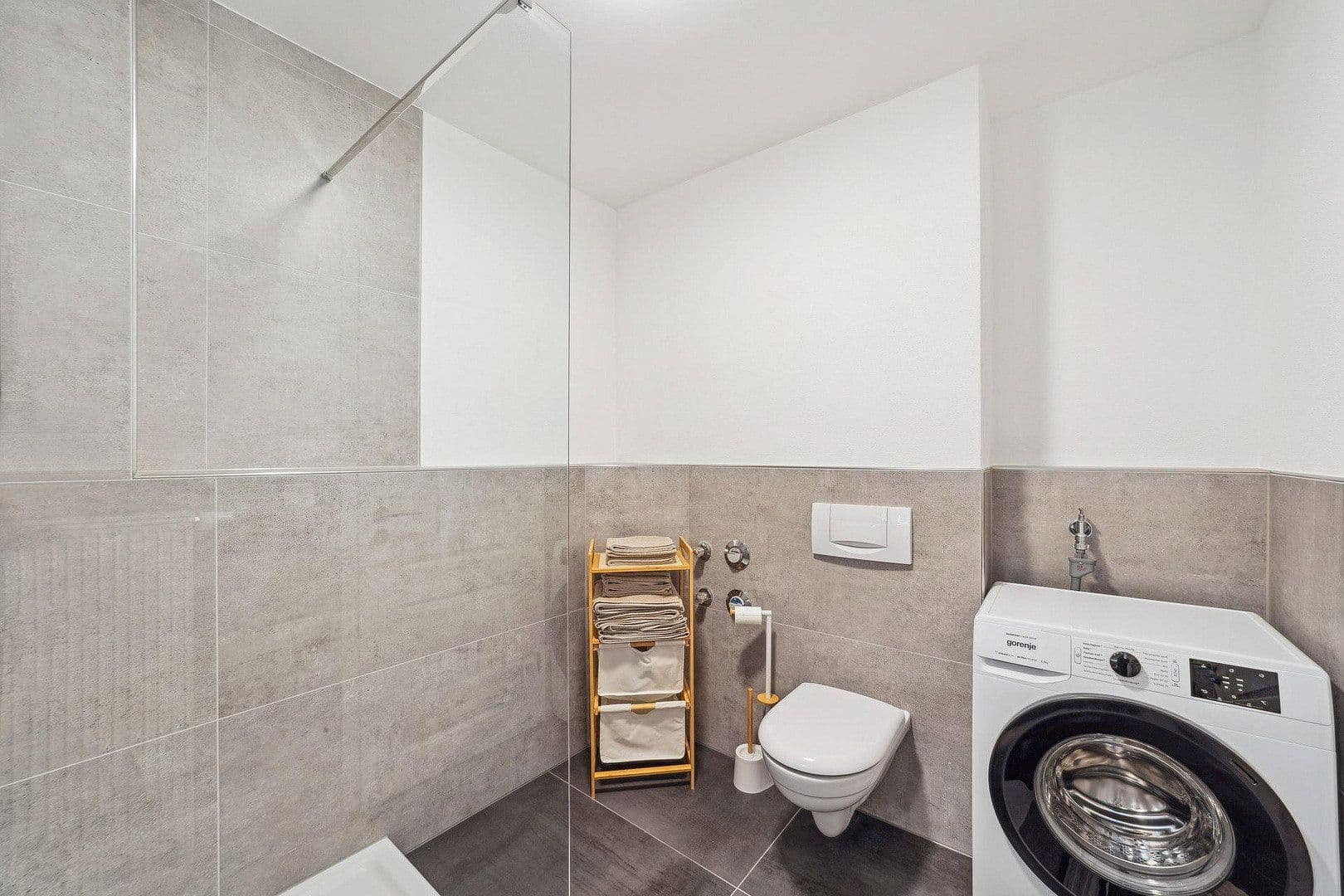 Pronájem bytu 2+1 69 m², Schweinauer Hauptstrasse 141, Nürnberg, Bavorsko Pronájem bytu 2+1 69 m², Schweinauer Hauptstrasse 141, Nürnberg, Bavorsko