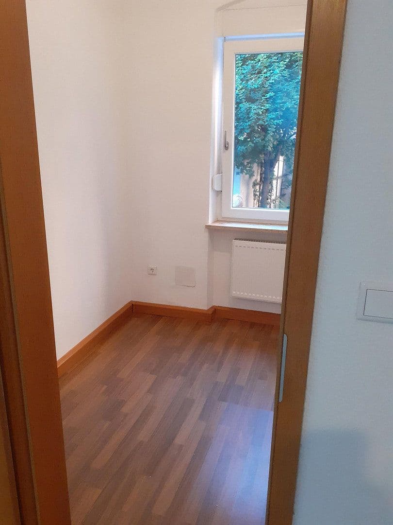 Pronájem bytu 2+1 45 m², Austraße 5, Nürnberg, Bavorsko Pronájem bytu 2+1 45 m², Austraße 5, Nürnberg, Bavorsko