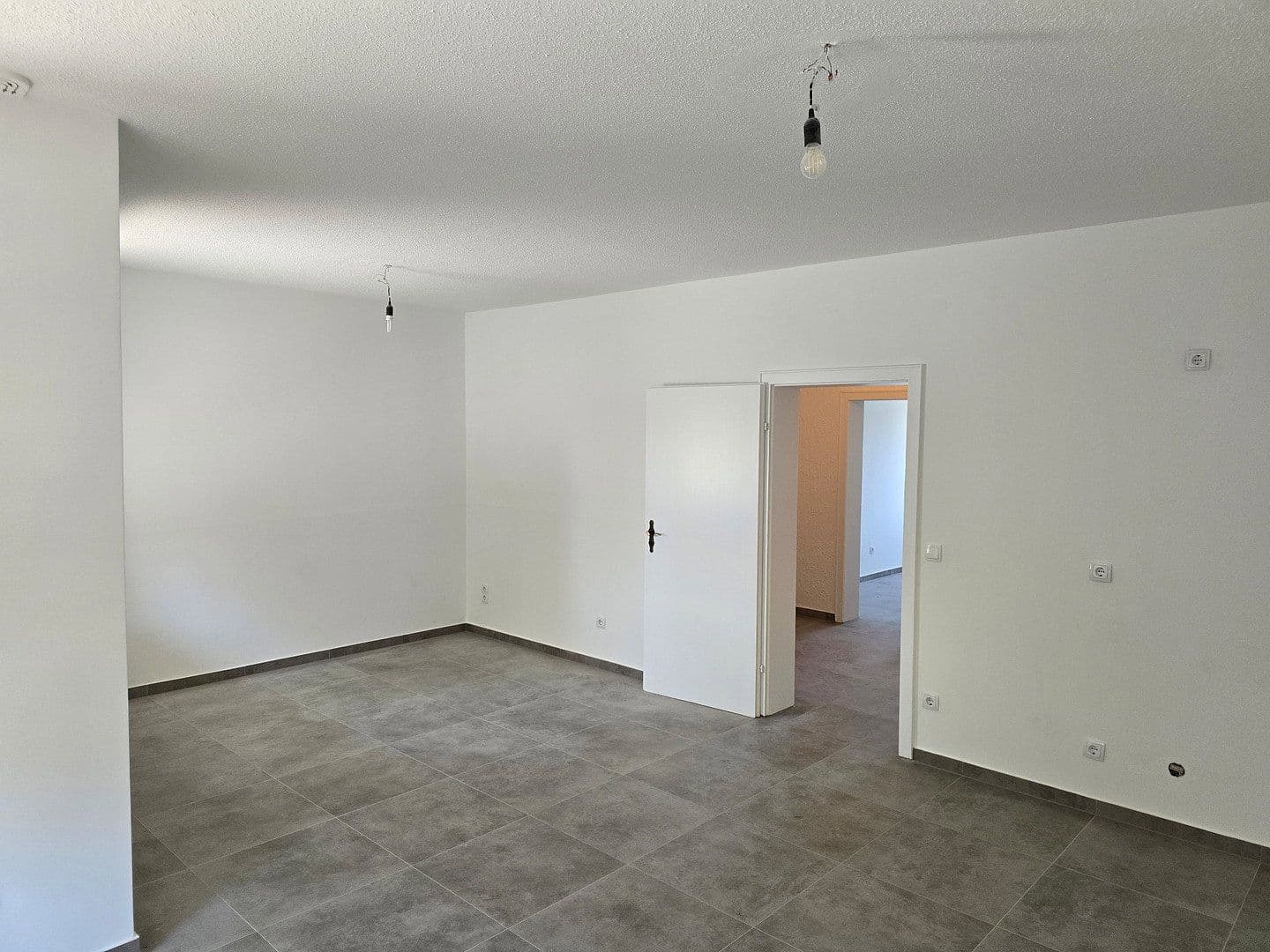 Pronájem bytu 3+kk 65 m², Beethovenstraße 14, Wesel, Severní Porýní-Vestfálsko Pronájem bytu 3+kk 65 m², Beethovenstraße 14, Wesel, Severní Porýní-Vestfálsko