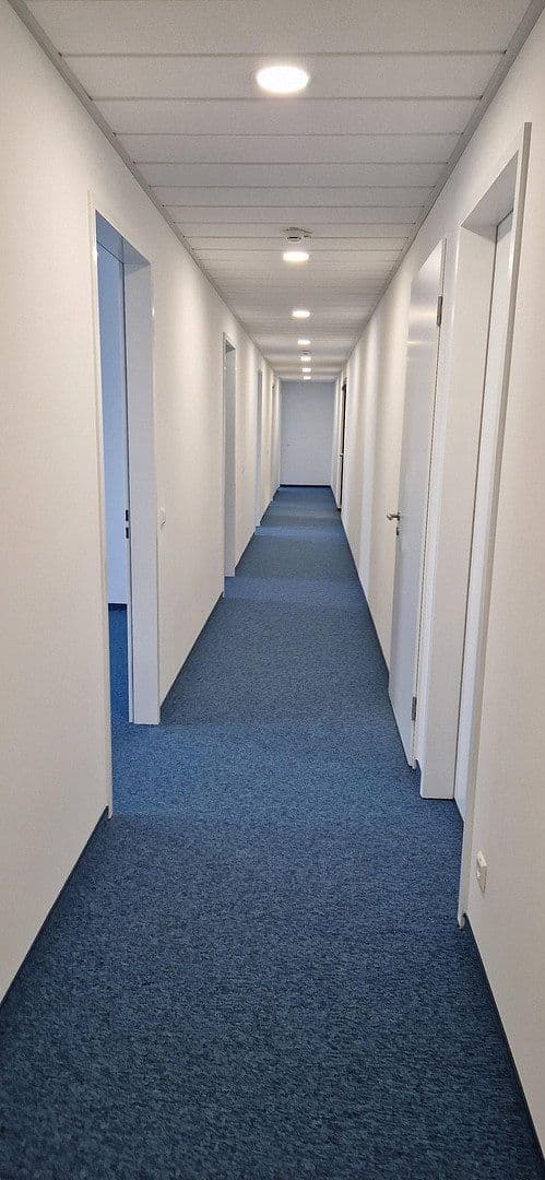 Pronájem kanceláře 325 m², Wagner-Regeny-Str. 25, Berlin, Berlín Pronájem kanceláře 325 m², Wagner-Regeny-Str. 25, Berlin, Berlín