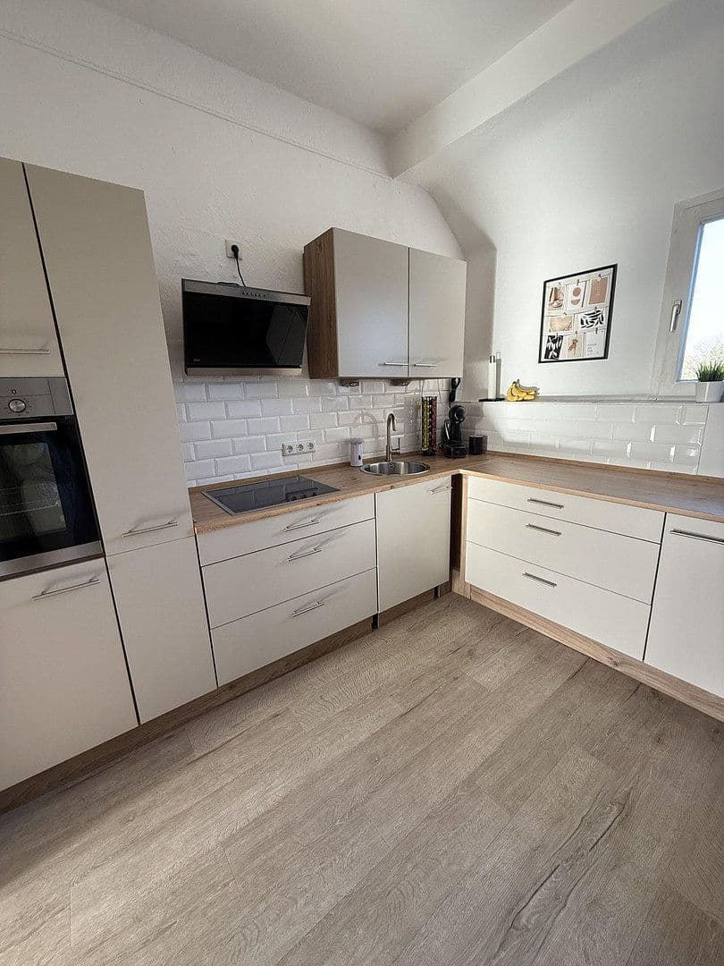 Pronájem bytu 3+1 85 m², Franziskaner Strasse 21, Mönchengladbach, Severní Porýní-Vestfálsko Pronájem bytu 3+1 85 m², Franziskaner Strasse 21, Mönchengladbach, Severní Porýní-Vestfálsko