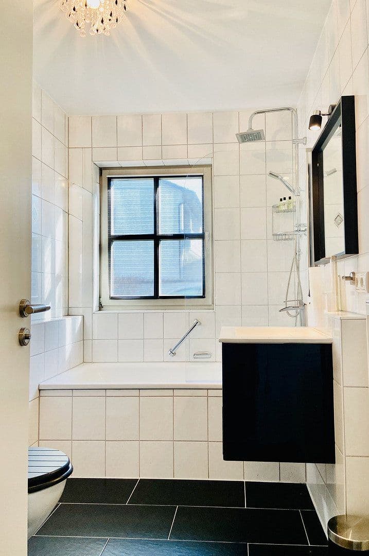 Pronájem bytu 2+1 70 m², Geschwister-Scholl-Straße, Landshut, Bavorsko Pronájem bytu 2+1 70 m², Geschwister-Scholl-Straße, Landshut, Bavorsko