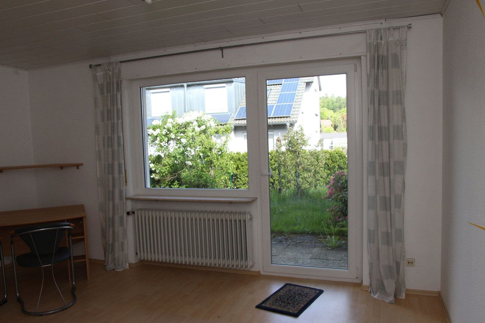 Pronájem bytu 2+1 74 m², Liebenzellerstr. 8, Karlsruhe, Bádensko-Württembersko Pronájem bytu 2+1 74 m², Liebenzellerstr. 8, Karlsruhe, Bádensko-Württembersko