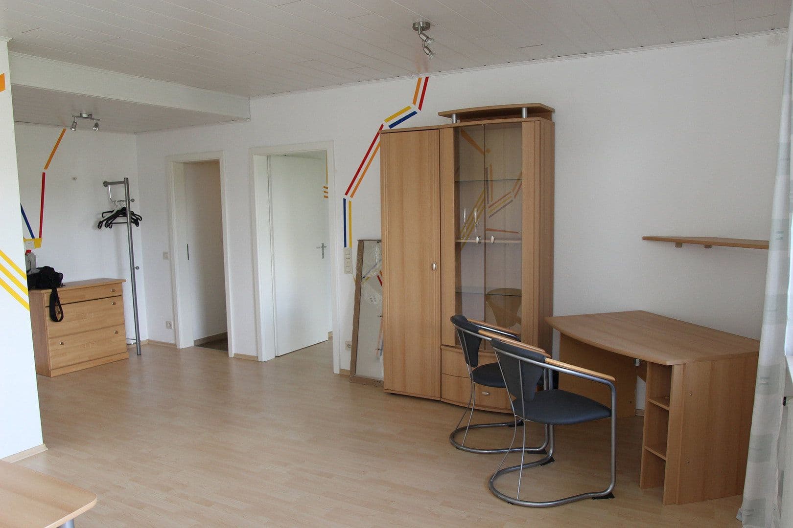 Pronájem bytu 2+1 74 m², Liebenzellerstr. 8, Karlsruhe, Bádensko-Württembersko Pronájem bytu 2+1 74 m², Liebenzellerstr. 8, Karlsruhe, Bádensko-Württembersko