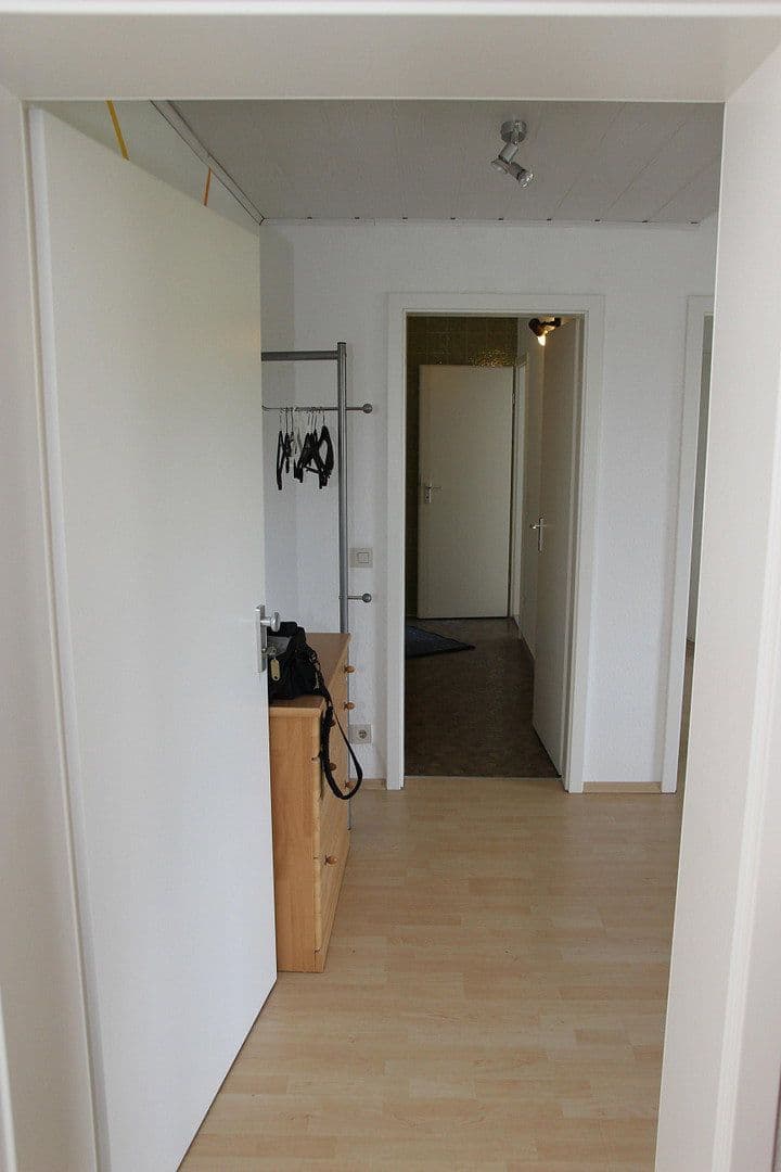 Pronájem bytu 2+1 74 m², Liebenzellerstr. 8, Karlsruhe, Bádensko-Württembersko Pronájem bytu 2+1 74 m², Liebenzellerstr. 8, Karlsruhe, Bádensko-Württembersko