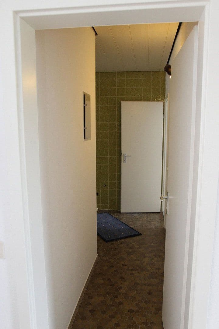 Pronájem bytu 2+1 74 m², Liebenzellerstr. 8, Karlsruhe, Bádensko-Württembersko Pronájem bytu 2+1 74 m², Liebenzellerstr. 8, Karlsruhe, Bádensko-Württembersko