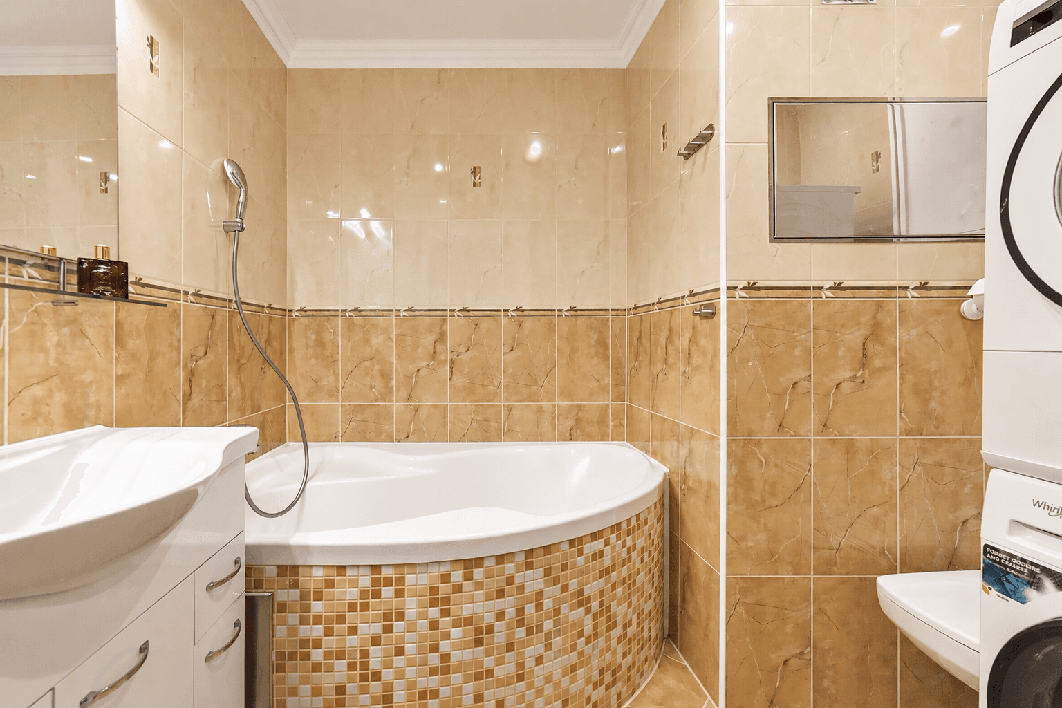 Prodej bytu 3+1 77 m², Tupolevova, Praha, Praha Prodej bytu 3+1 77 m², Tupolevova, Praha, Praha