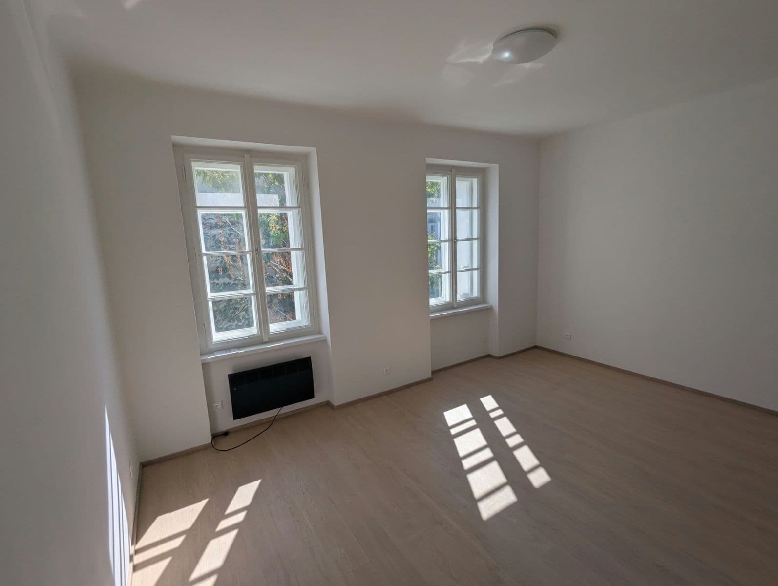 Pronájem bytu Garsoniéra 27 m², Heydukova, Bratislava - mestská časť Staré Mesto, Bratislavský kraj Pronájem bytu Garsoniéra 27 m², Heydukova, Bratislava - mestská časť Staré Mesto, Bratislavský kraj