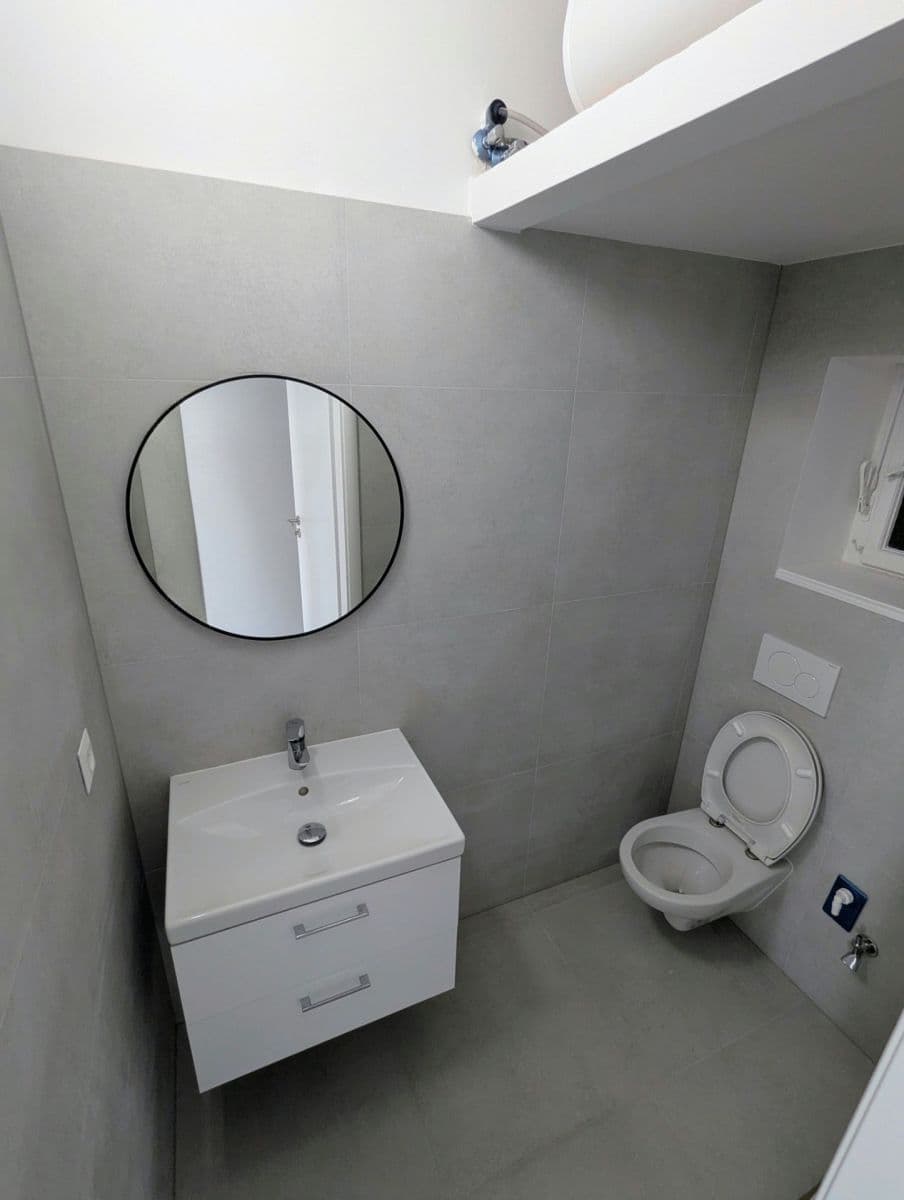 Pronájem bytu Garsoniéra 27 m², Heydukova, Bratislava - mestská časť Staré Mesto, Bratislavský kraj Pronájem bytu Garsoniéra 27 m², Heydukova, Bratislava - mestská časť Staré Mesto, Bratislavský kraj