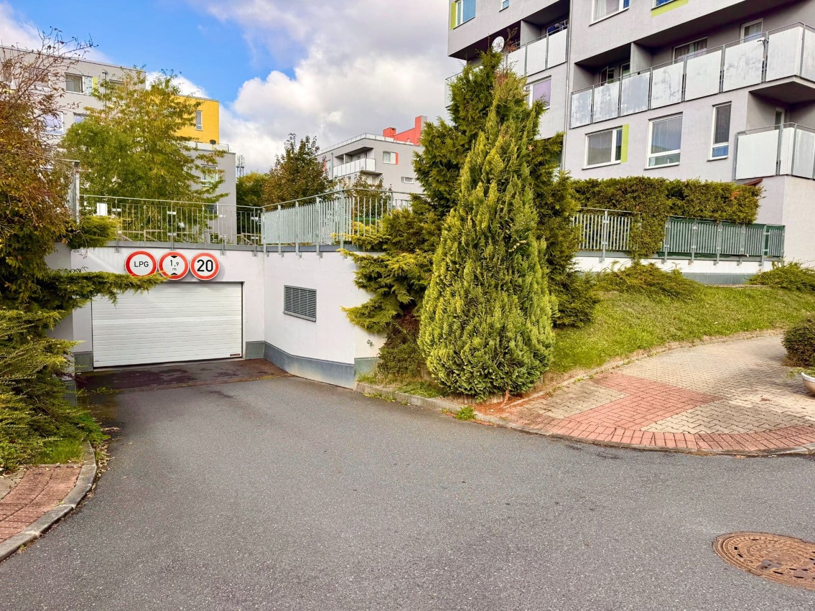Pronájem bytu 2+kk 52 m², Václava Trojana, Praha, Praha Pronájem bytu 2+kk 52 m², Václava Trojana, Praha, Praha