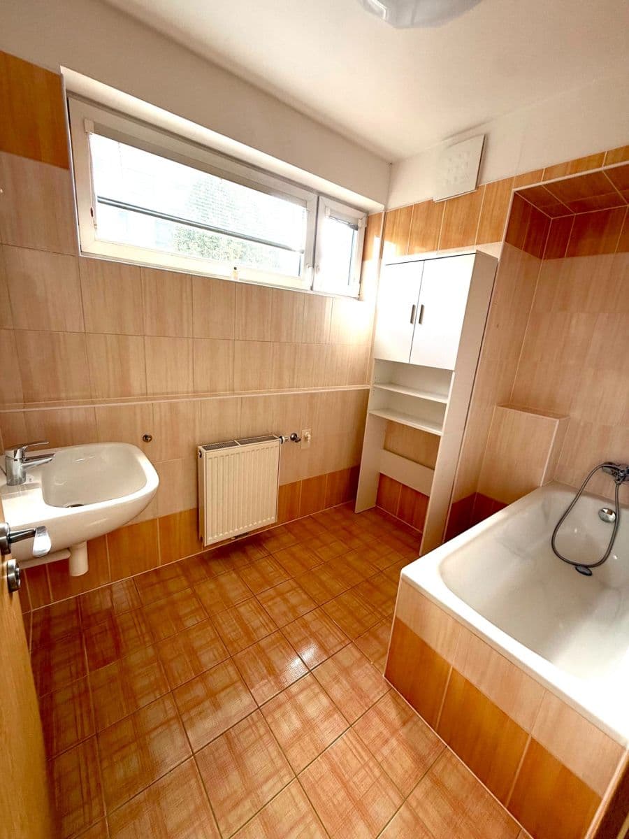 Pronájem bytu 2+kk 52 m², Václava Trojana, Praha, Praha Pronájem bytu 2+kk 52 m², Václava Trojana, Praha, Praha