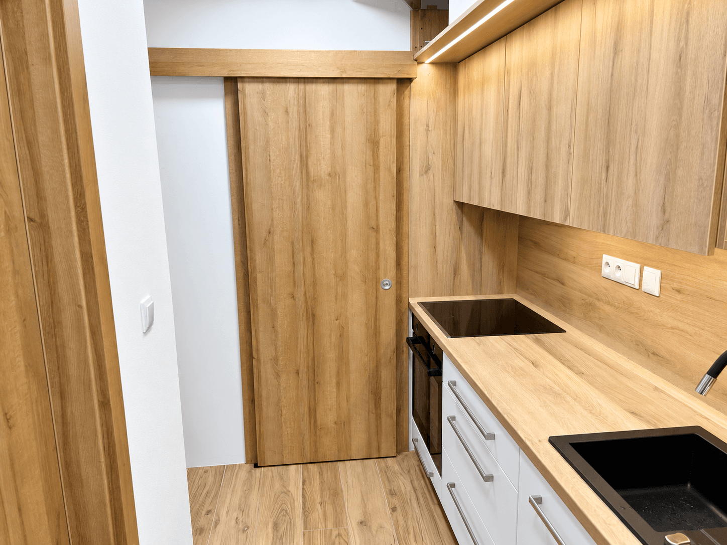 Pronájem bytu 2+kk 44 m², Zarámí, Zlín, Zlínský kraj Pronájem bytu 2+kk 44 m², Zarámí, Zlín, Zlínský kraj