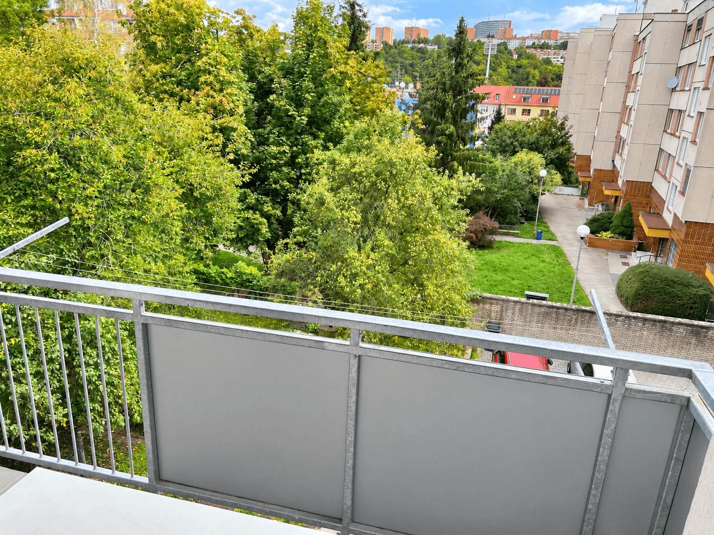 Pronájem bytu 2+kk 44 m², Zarámí, Zlín, Zlínský kraj Pronájem bytu 2+kk 44 m², Zarámí, Zlín, Zlínský kraj