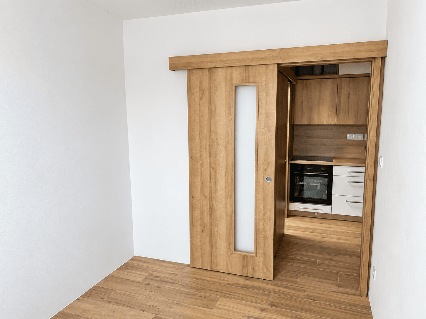 Pronájem bytu 2+kk 44 m², Zarámí, Zlín, Zlínský kraj Pronájem bytu 2+kk 44 m², Zarámí, Zlín, Zlínský kraj