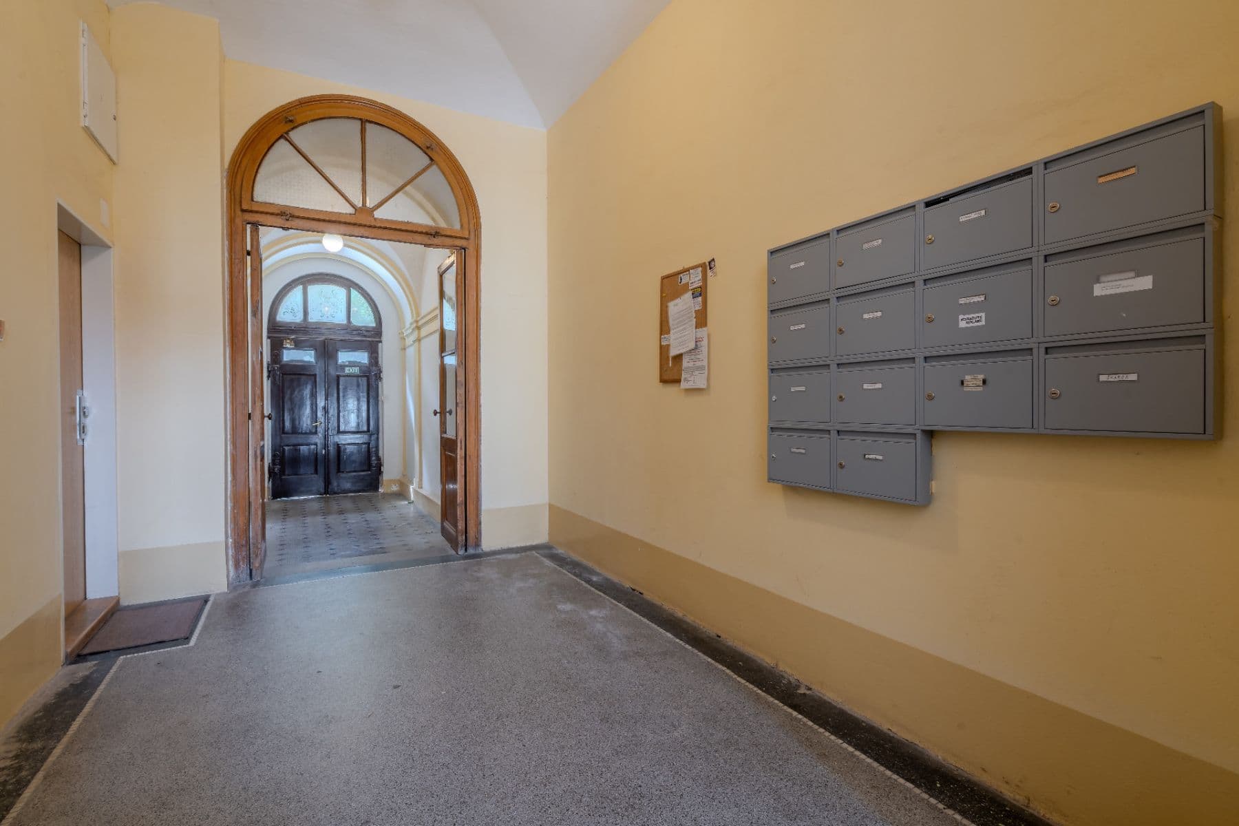 Prodej bytu 1+1 28 m², Kováků, Praha, Praha Prodej bytu 1+1 28 m², Kováků, Praha, Praha