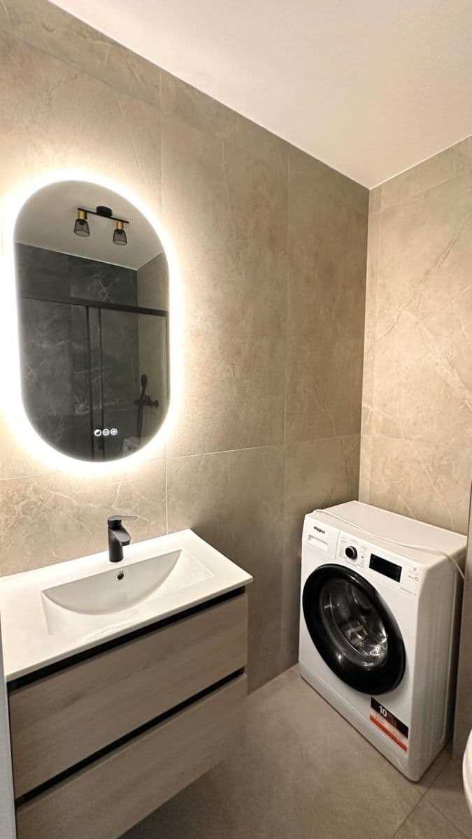 Prodej bytu 2+kk 40 m², Na růžovém poli, Kladno, Středočeský kraj Prodej bytu 2+kk 40 m², Na růžovém poli, Kladno, Středočeský kraj