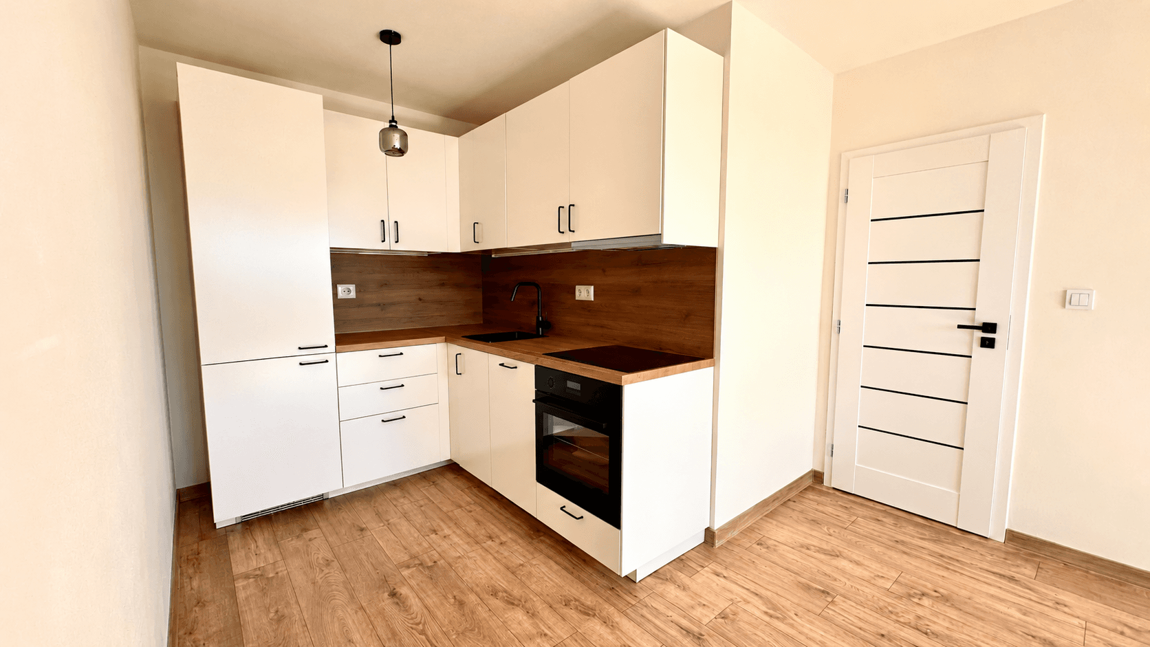 Prodej bytu 2+kk 40 m², Na růžovém poli, Kladno, Středočeský kraj Prodej bytu 2+kk 40 m², Na růžovém poli, Kladno, Středočeský kraj