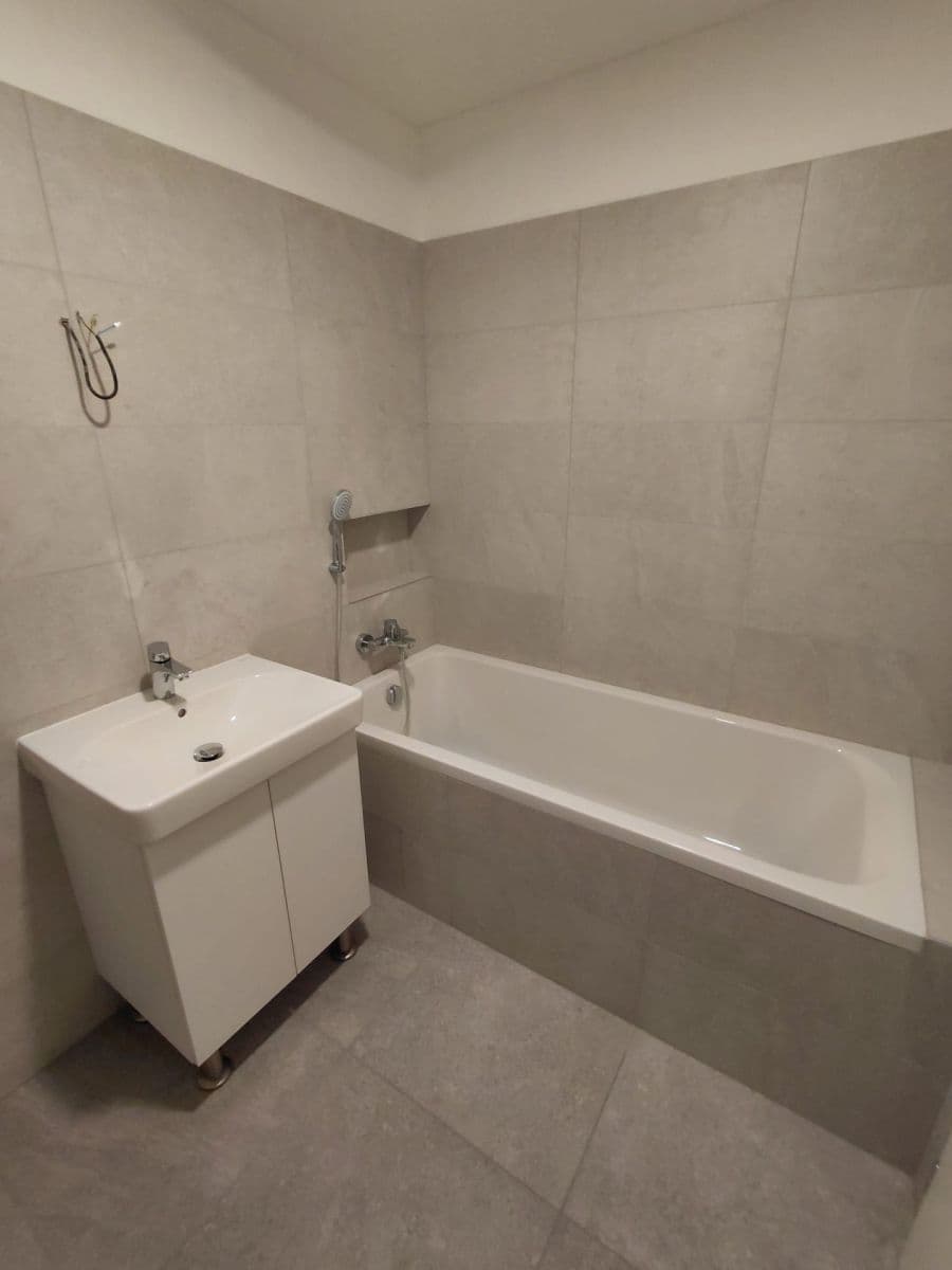 Pronájem bytu 2+kk 61 m², Bohuslava Martinů, Brno, Jihomoravský kraj Pronájem bytu 2+kk 61 m², Bohuslava Martinů, Brno, Jihomoravský kraj