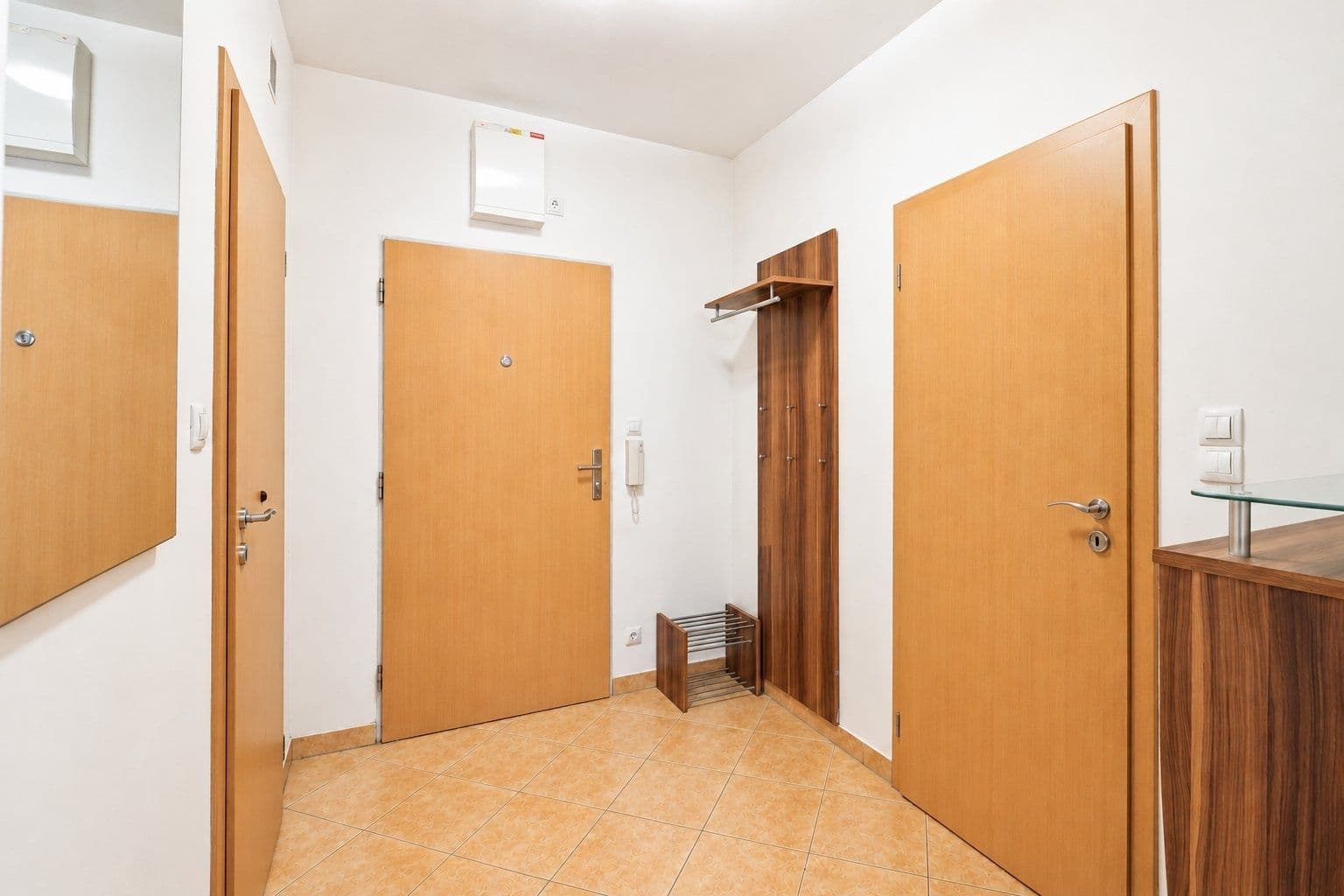 Pronájem bytu 2+kk 52 m², Pod Harfou, Praha, Praha Pronájem bytu 2+kk 52 m², Pod Harfou, Praha, Praha