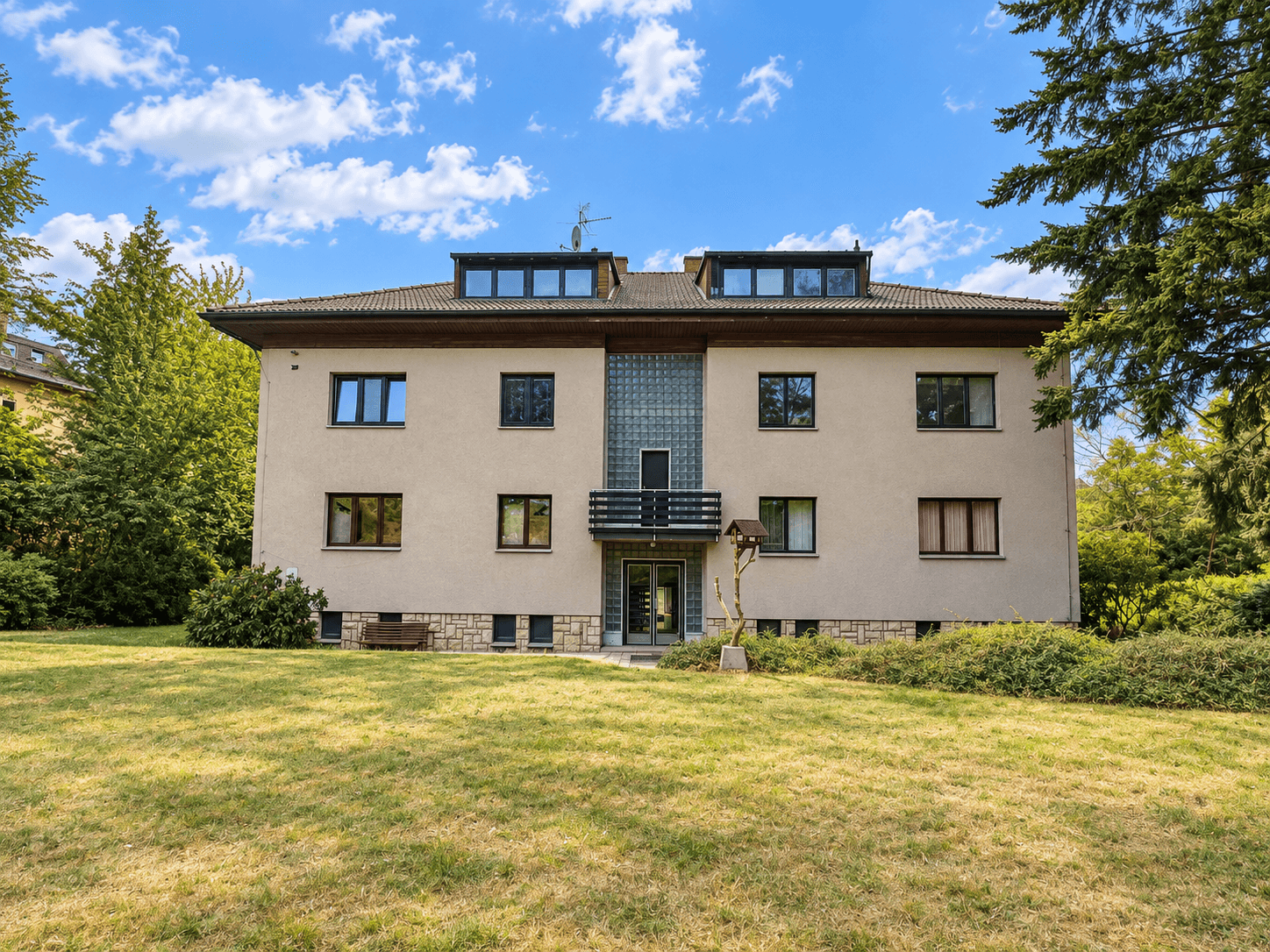 Prodej bytu 3+1 96 m², Šmeralova, Klatovy, Plzeňský kraj Prodej bytu 3+1 96 m², Šmeralova, Klatovy, Plzeňský kraj