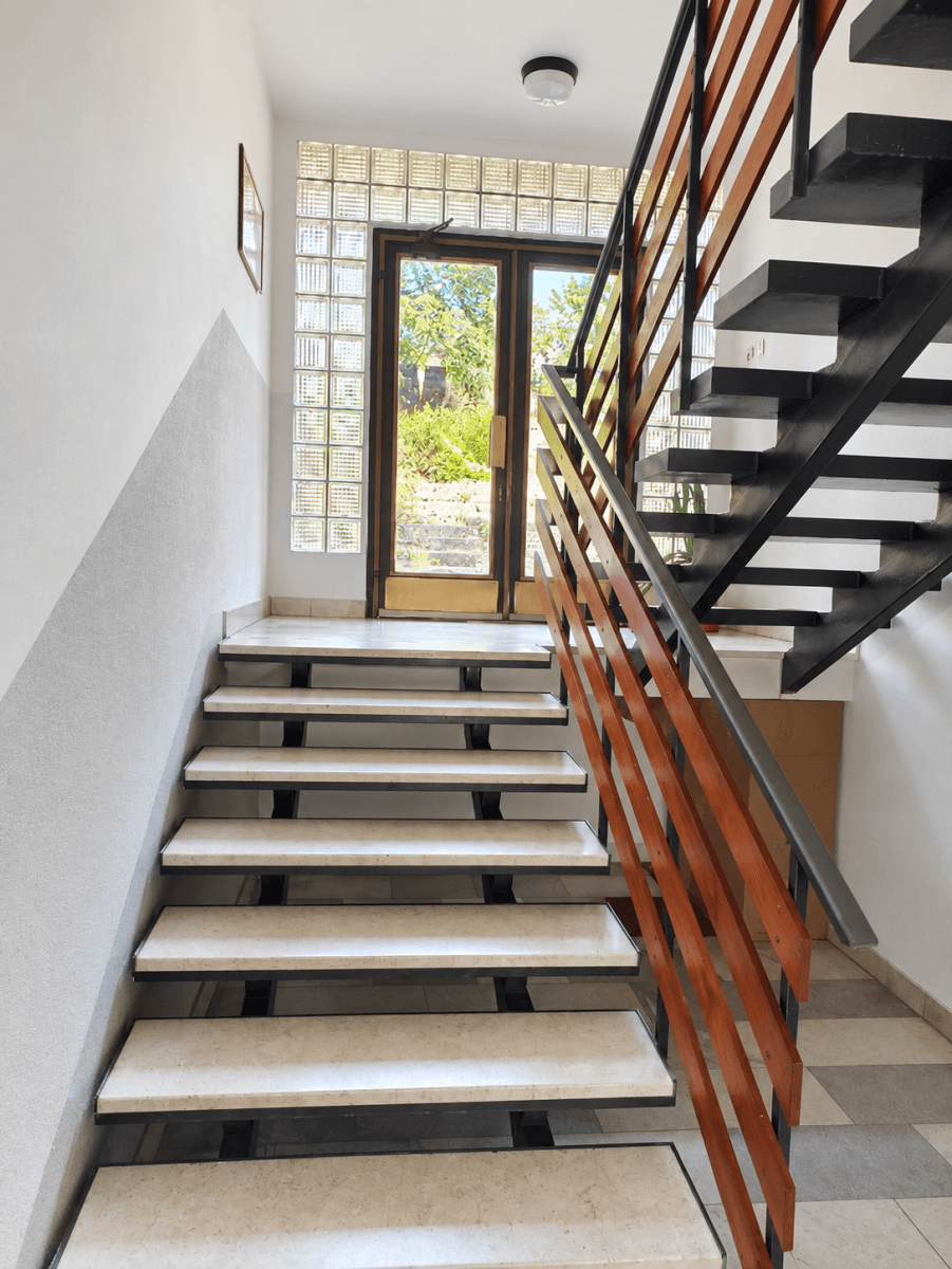 Prodej bytu 3+1 96 m², Šmeralova, Klatovy, Plzeňský kraj Prodej bytu 3+1 96 m², Šmeralova, Klatovy, Plzeňský kraj
