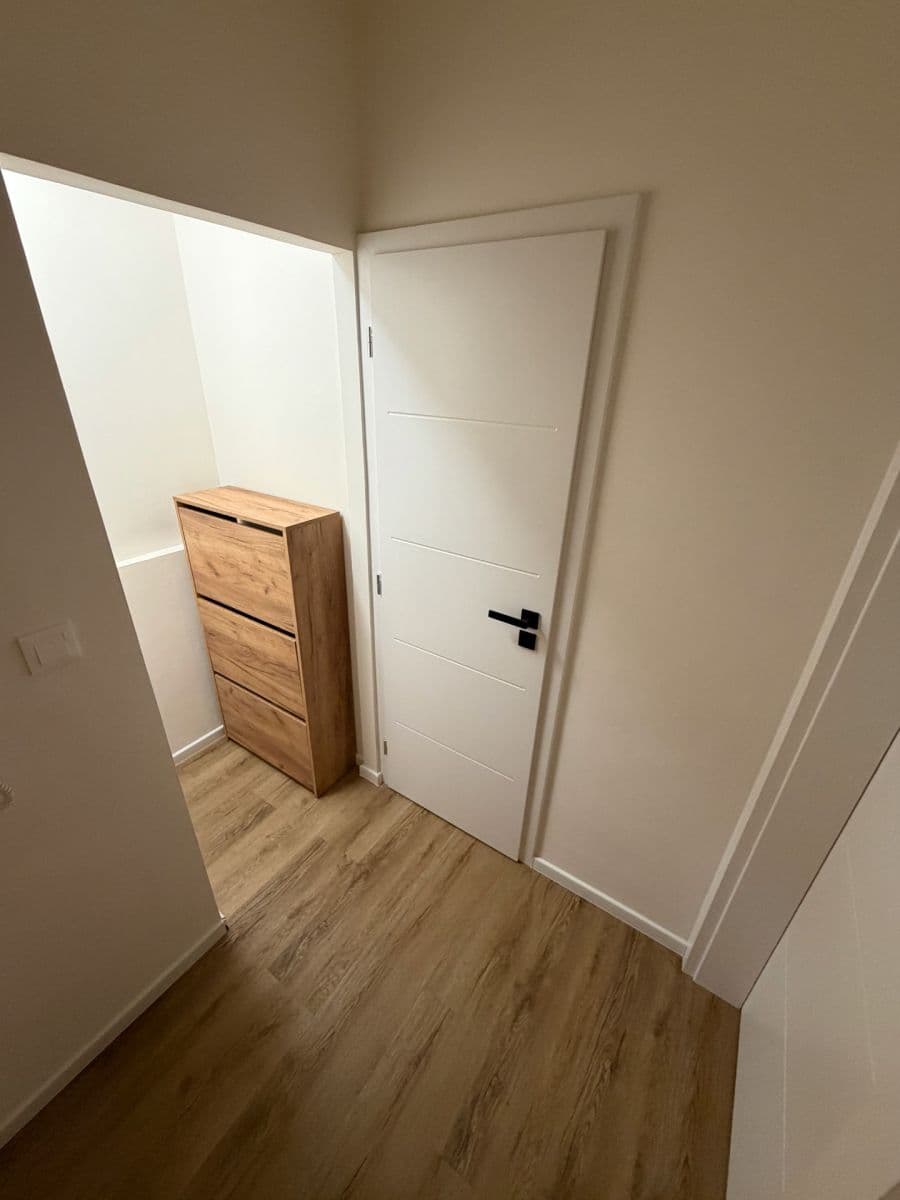 Prodej bytu 2+kk 31 m², Matúškova, Praha, Praha Prodej bytu 2+kk 31 m², Matúškova, Praha, Praha