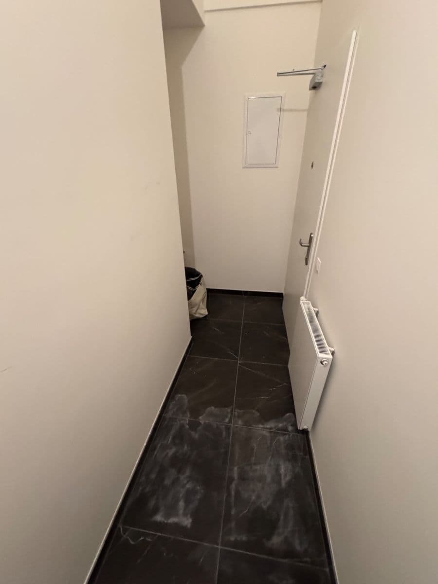 Pronájem bytu 2+kk 85 m², Tyršova, Praha, Praha Pronájem bytu 2+kk 85 m², Tyršova, Praha, Praha