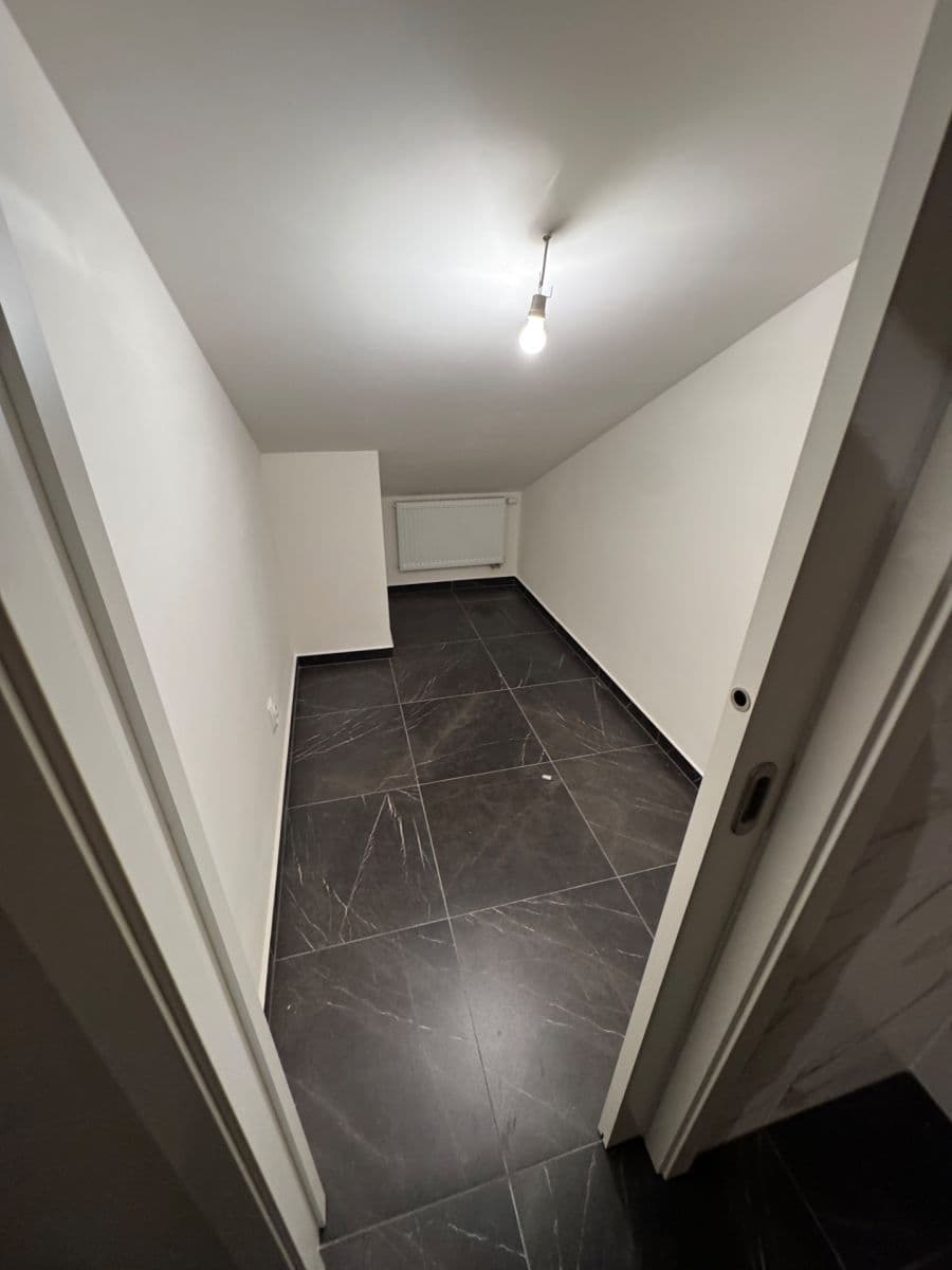 Pronájem bytu 2+kk 85 m², Tyršova, Praha, Praha Pronájem bytu 2+kk 85 m², Tyršova, Praha, Praha